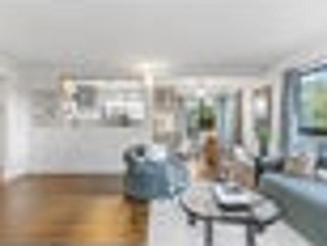 House for sale in Sunnynook