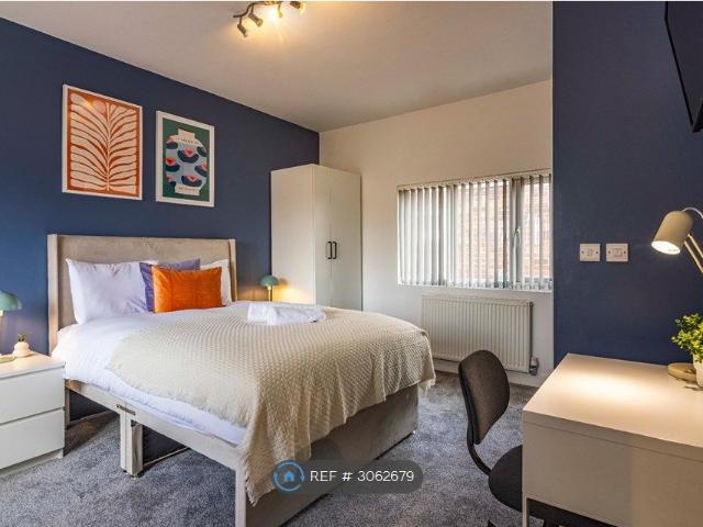 Room for rent in City Centre, Doncaster
