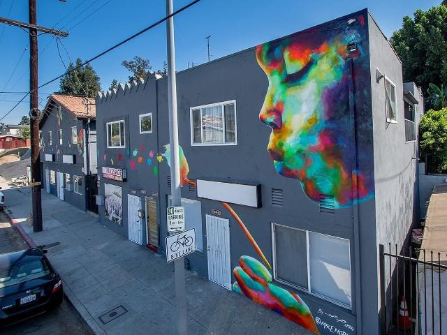 Apartment for rent in Canoga Park, California