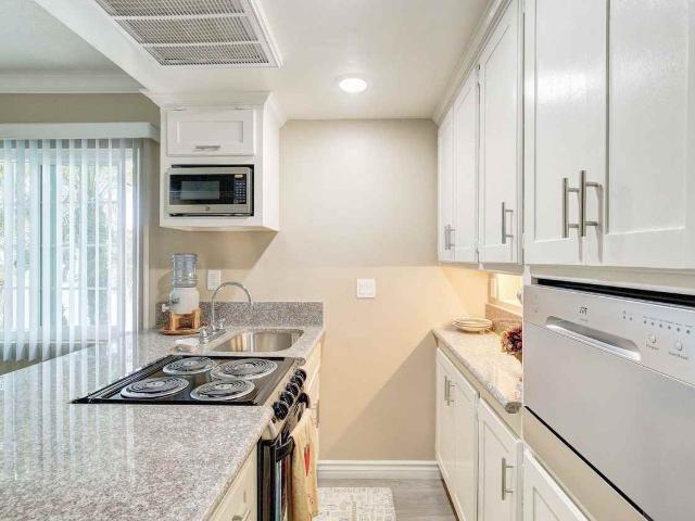 Apartment for rent in West Arcadia, Arcadia