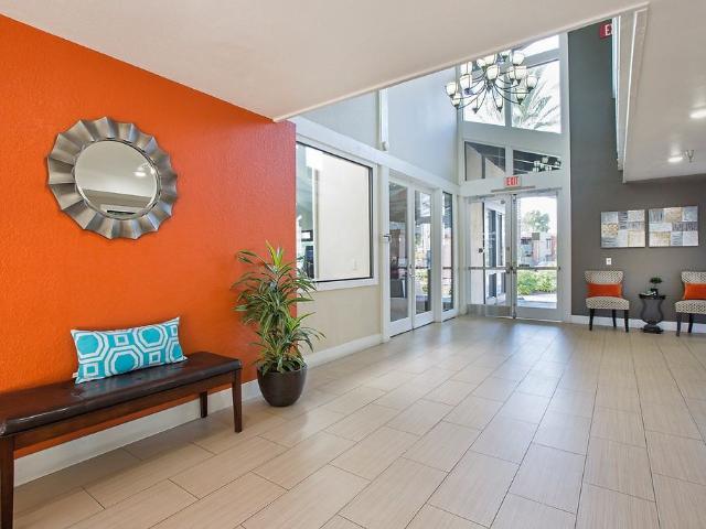 Apartment for rent in Huntington Beach, California