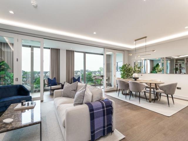 Apartment to rent in Bluebell, North Tipperary