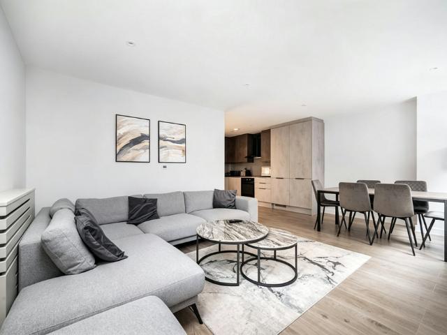 Apartment for rent in Colindale, Greater London