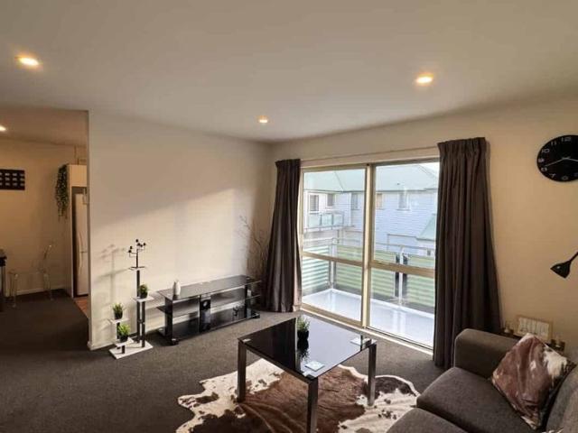Townhouse for rent in Heathcote, Canterbury