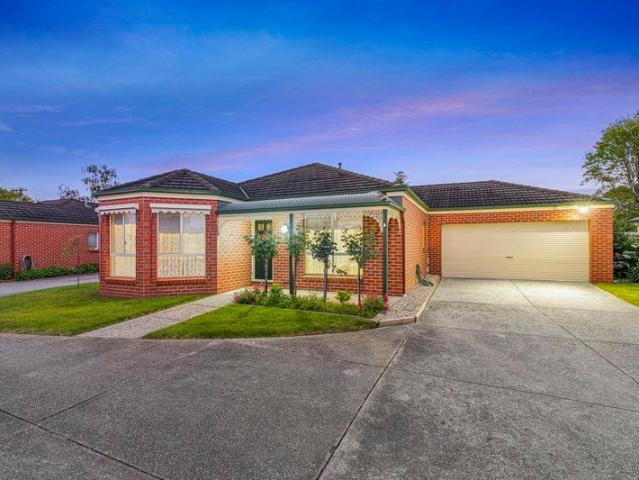 Townhouse for sale in Ballarat East, Ballarat