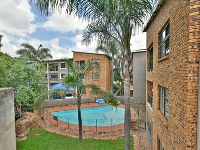 Apartment for sale in Vosloorus, Gauteng