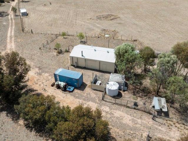 Cottage for sale in Dimboola, Victoria