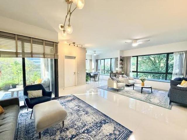 Apartment for rent in Alexandra Road