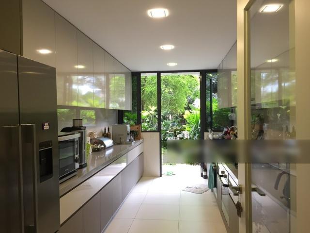 Apartment for sale in Alexandra Road