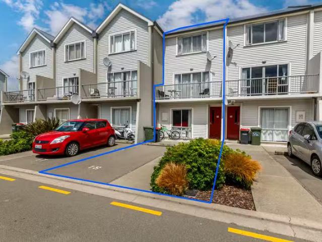 Apartment for rent in Addington, Canterbury