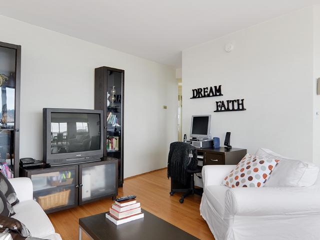 Apartment for rent in Ambleside, West Vancouver