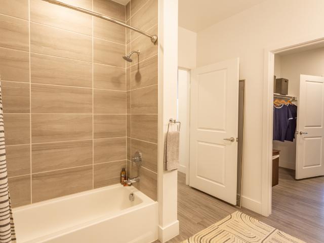 Apartment for rent in Ironwood Terrace, Glendale