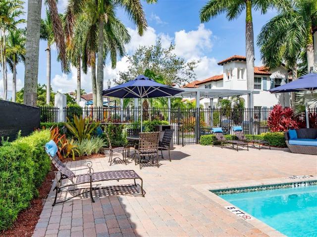 Apartment for rent in Playland Isles, Dania Beach