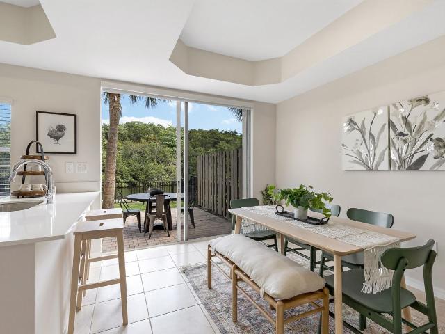 Apartment for rent in Dania, Florida