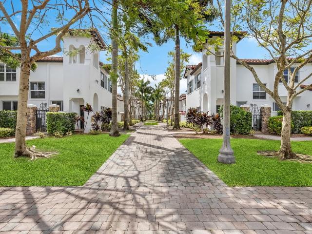 Apartment for rent in Playland Isles, Dania Beach