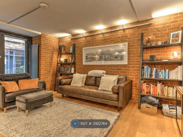 House for rent in Walworth, Greater London