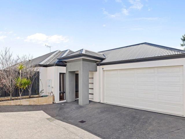 Villa for sale in Stirling, Western Australia