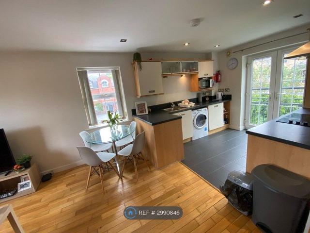 Apartment for rent in Kirkstall, West Yorkshire
