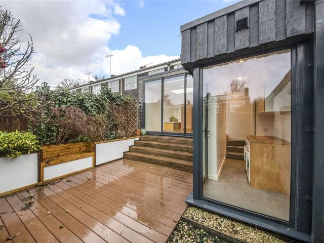 House for rent in Kidbrooke, Greater London
