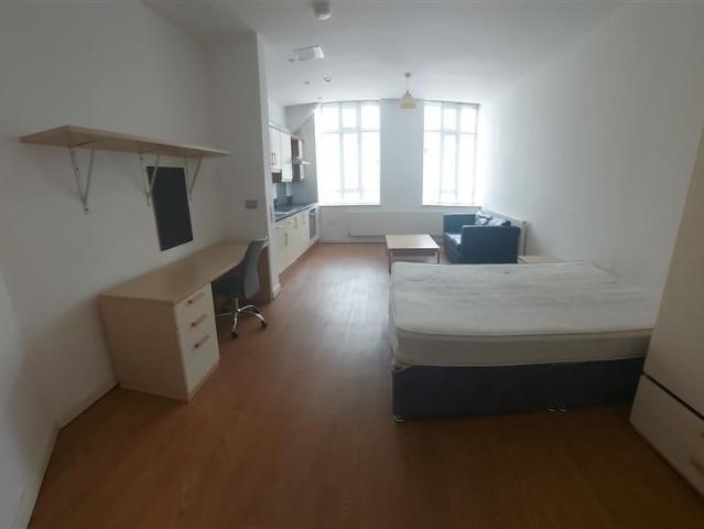 Studio for rent in Mount Pleasant, Nangreaves