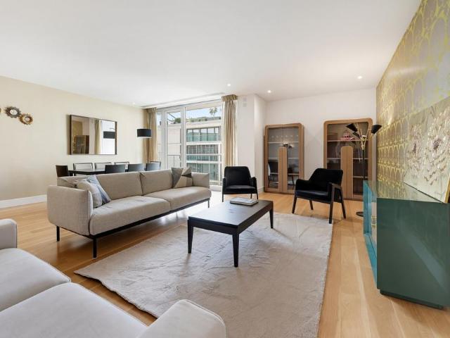Apartment for rent in Knightsbridge, Greater London