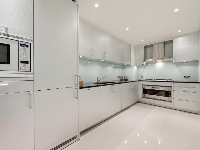Apartment for rent in Knightsbridge, Greater London
