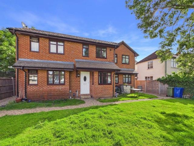 House for rent in Little Sandhurst