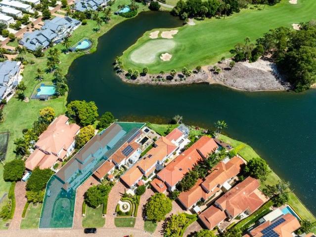 House for sale in Sanctuary Cove