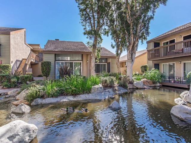 Apartment for rent in Fullerton, California