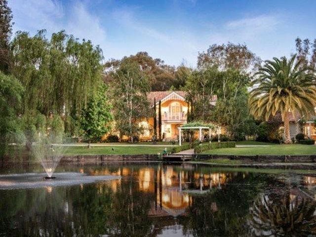 Cottage for sale in West Wodonga, Victoria