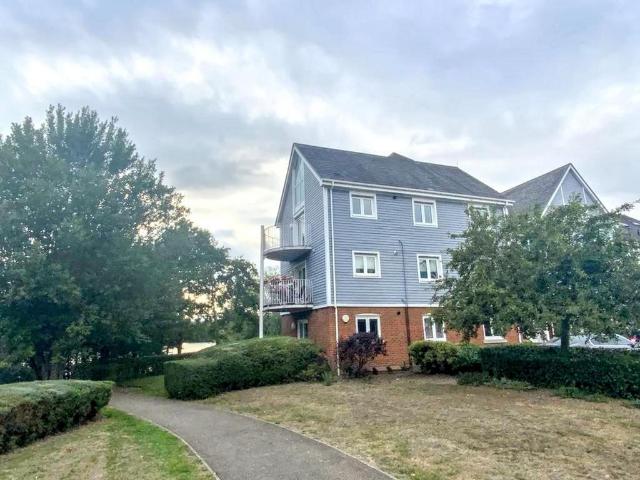 Apartment for rent in Bourne Vale, Kent