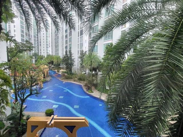 Condominium for sale in 05 South West