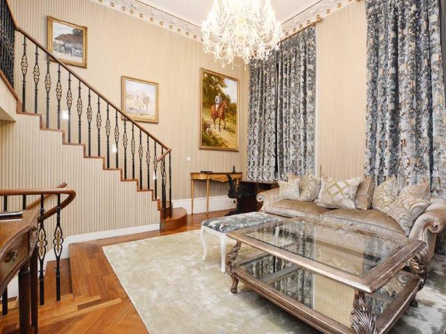 Apartment for rent in Bayswater, Greater London