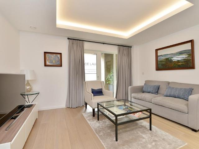 Apartment for rent in Fulham, Walham Green