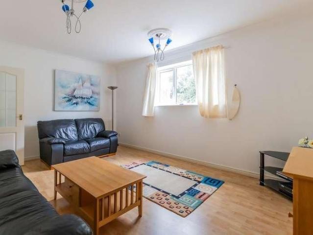 Apartment for rent in Penarth Marina, Penarth