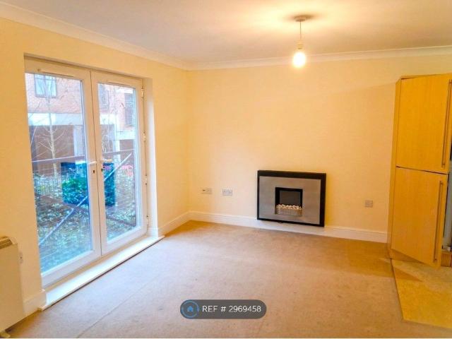 Apartment for rent in St Leonards Green, Guestling Green