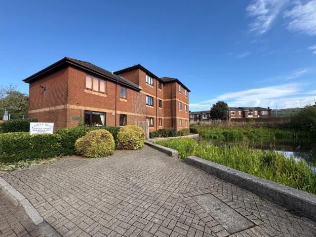 Apartment for rent in Cimla, Neath