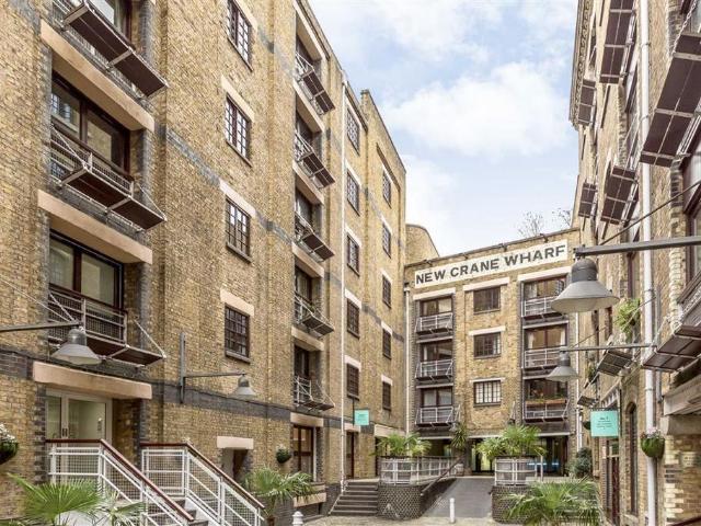 Apartment for rent in St. George in the East, Greater London