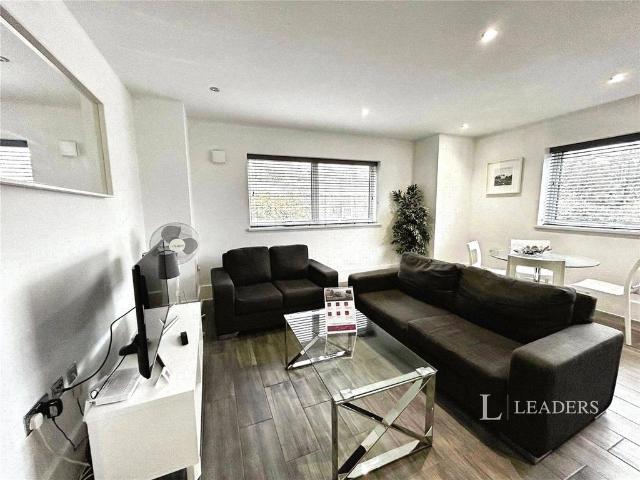 House for rent in Aldrington