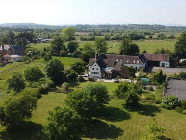 House for sale in Gloucester, Gloucestershire