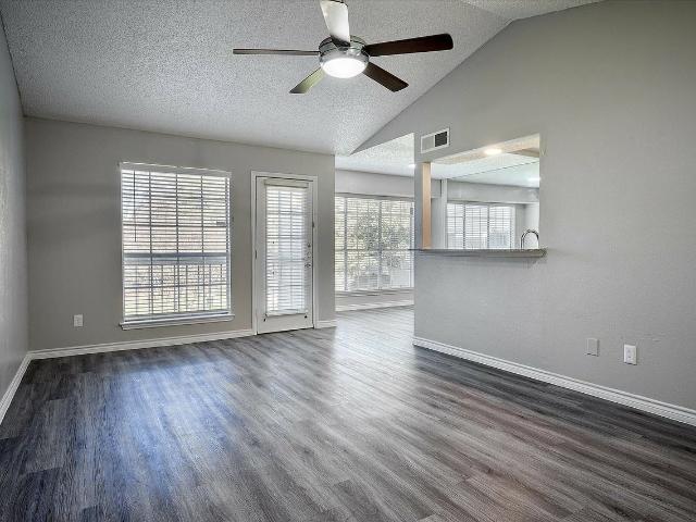 Apartment for rent in Lake Highlands, Dallas
