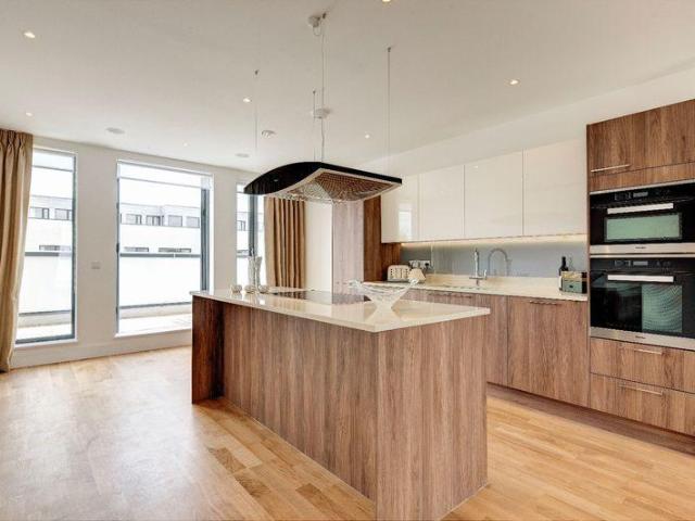House for rent in Golders Green, Greater London