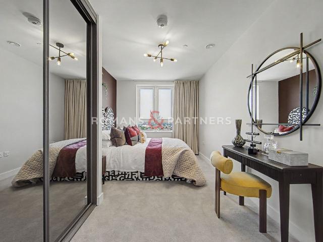 Apartment for rent in Scrattons Farm, Greater London