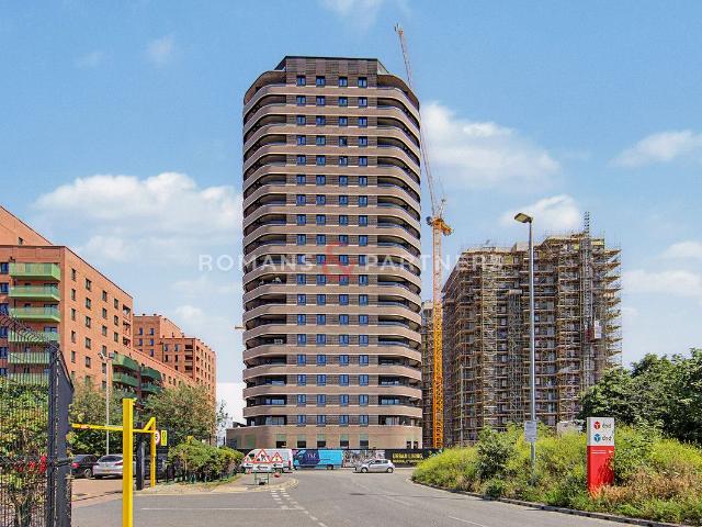 Apartment for rent in Scrattons Farm, Greater London