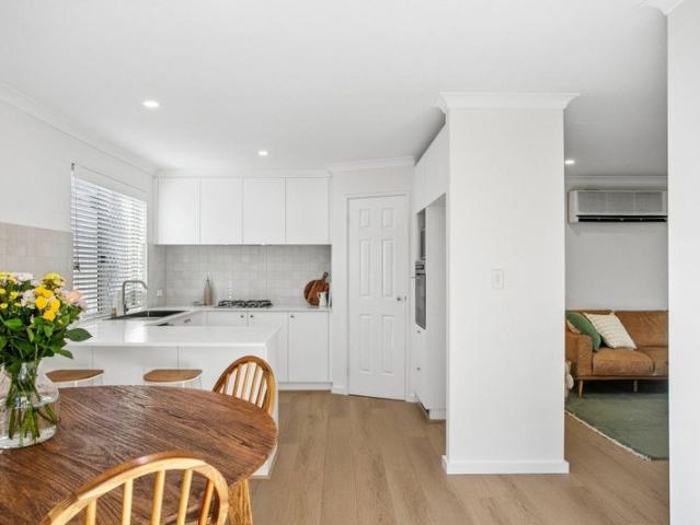 Villa for sale in Stirling, Western Australia