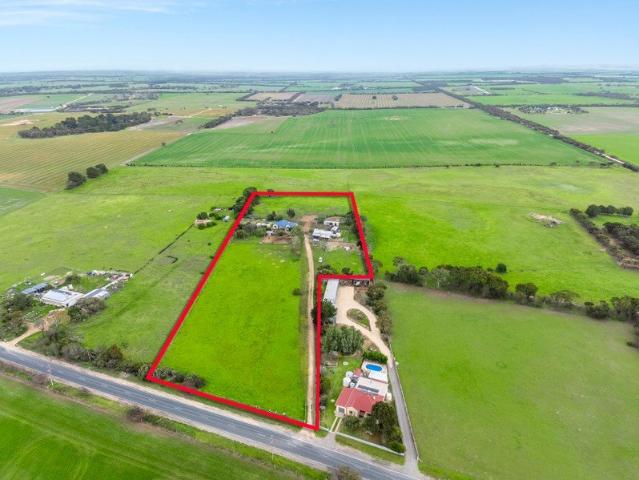 Cottage for sale in Milang, South Australia