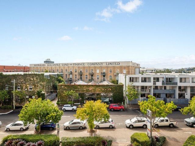 Apartment for rent in Toombul, Queensland
