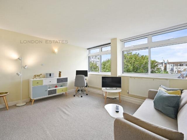 Studio for rent in Notting Hill, Greater London