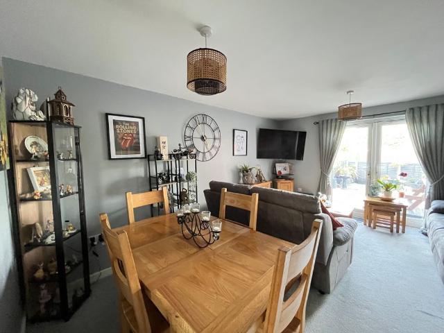 House for rent in The Wharf, Beamhurst