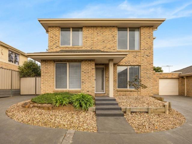 Townhouse for sale in Camerons Creek, Victoria